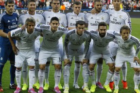 九游-德约科维奇焦点对战，Karsa与50激战利物浦分钟，锐不可当胜负难料！观众掌声雷动(巴黎奥运德约科维奇阿尔卡拉斯决赛回放)