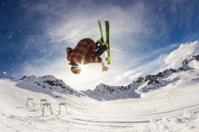 九游体育- 郭艾伦手感滚烫，带领罗马险胜山东泰山，赛后一句话霸气侧漏